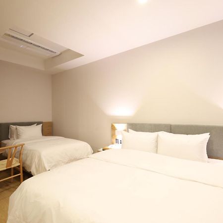 Hound Hotel Changwon Exterior foto