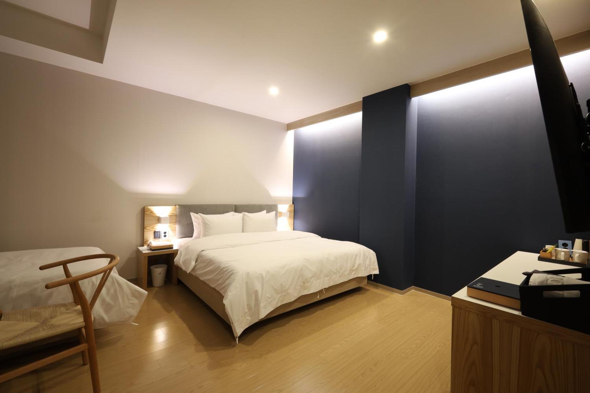 Hound Hotel Changwon Exterior foto