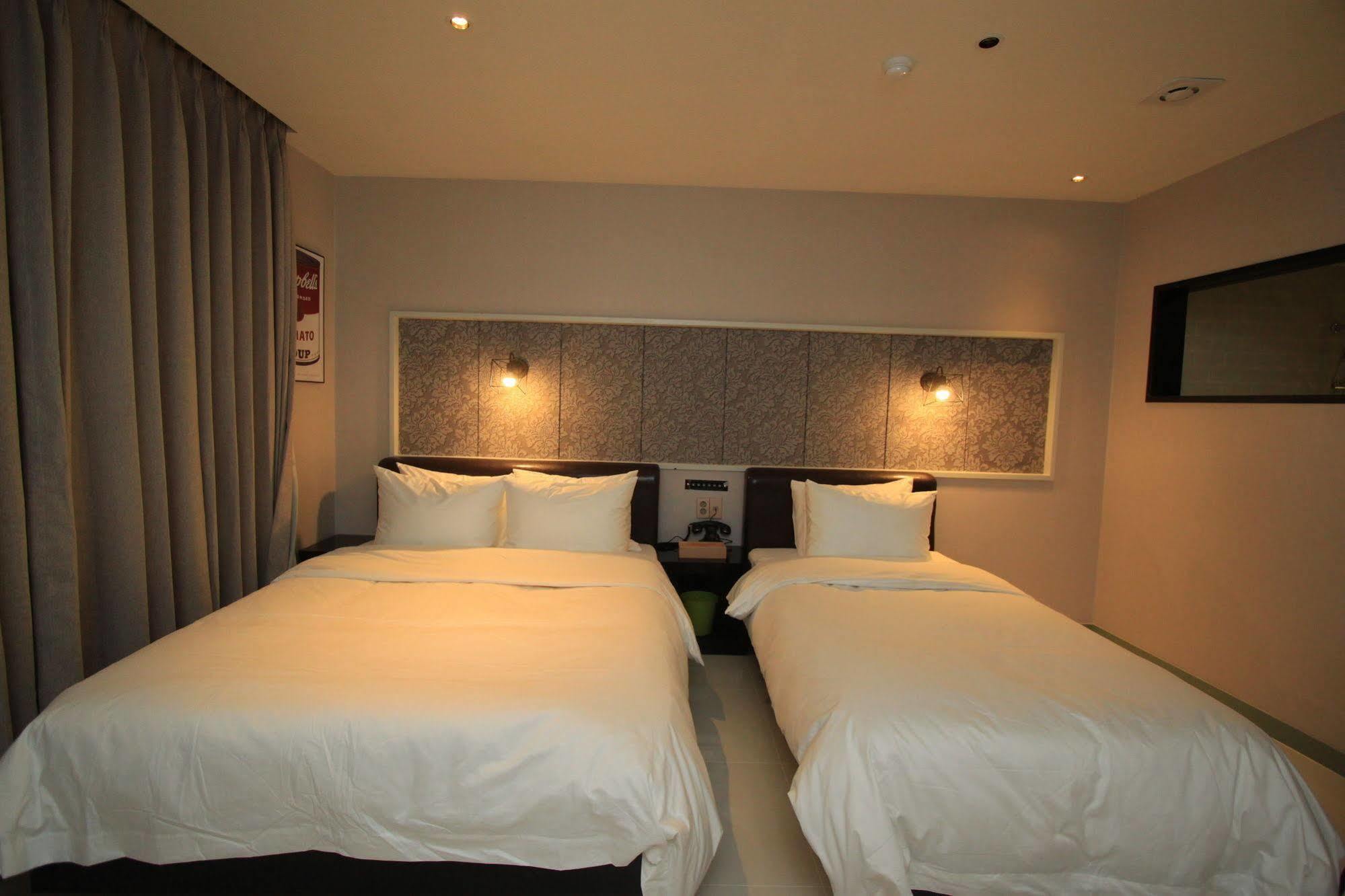 Hound Hotel Changwon Exterior foto